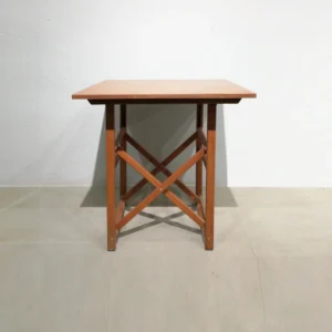 Mesa plegable de segunda mano 65x70x74 cm en venta en cabauoportunitats.com
