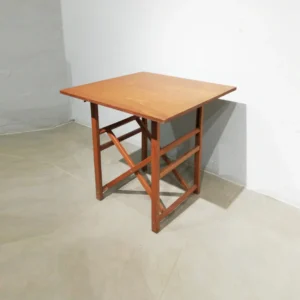 Mesa plegable de segunda mano 65x70x74 cm en venta en cabauoportunitats.com