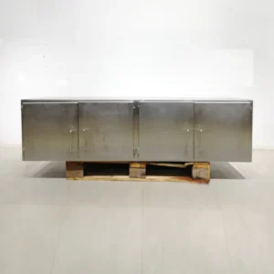 Armario de acero inoxidable 188x51x51 cm de segunda mano en muy buen estado en venta en cabauoportunitats.com