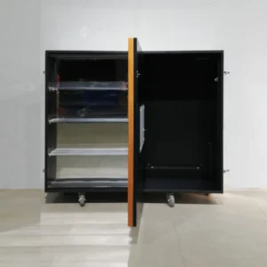 Mostrador-bagul de segona mà de 111cm per a botiga, taller, magatzem... en venda a cabauoportunitats.com