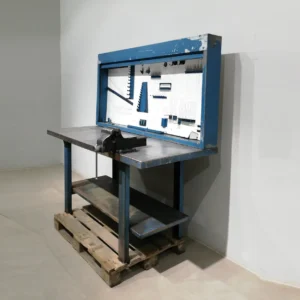 Banc de treball amb armari i cargol de taula 180cm de segona mà en venda a cabauoportunitats.com Balaguer - Lleida - Catalunya