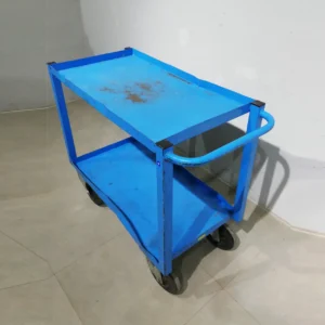 Carro de segunda mano con 2 pisos de 107x51x90cm procedente de un final de stock en venta en cabauoportunitats.com