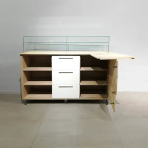 Mostrador de melamina de segunda mano de 210 cm para tienda, almacén... en venta en cabauoportunitats.com