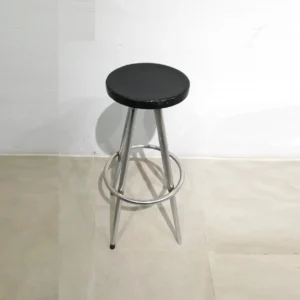 Taburetes de segunda mano (lote 7 unidades) en venta en cabauoportunitats.com