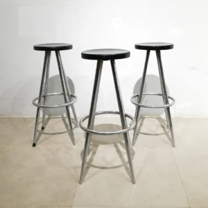 Taburetes de segunda mano (lote 7 unidades) en venta en cabauoportunitats.com