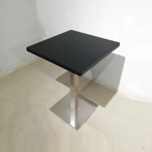 Mesa cuadrada de bar 60x60cm de segunda mano en venta en cabauoportunitats.com