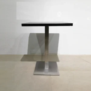 Mesa cuadrada de bar 60x60cm de segunda mano en venta en cabauoportunitats.com
