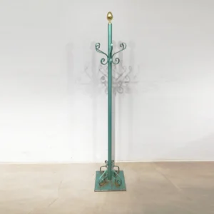 Perchero de segunda mano de 215 cm en buen estado en venta en cabauoportunitats.com