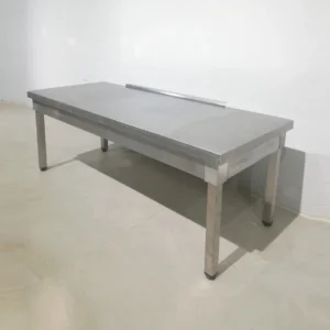 Taula baixa d'acer inoxidable de segona mà a cabauoportunitats.com