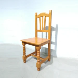 Lot de 6 cadires de fusta de segona mà d'estil clàssic ( 44x41x100cm) en venda a cabauoportunitats.com