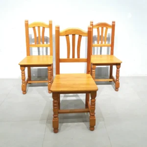 Lot de 6 cadires de fusta de segona mà d'estil clàssic ( 44x41x100cm) en venda a cabauoportunitats.com