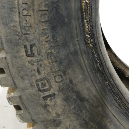 Neumático pIRELLI 10-15 IM81 de segunda mano en venta en cabauoportunitats.com