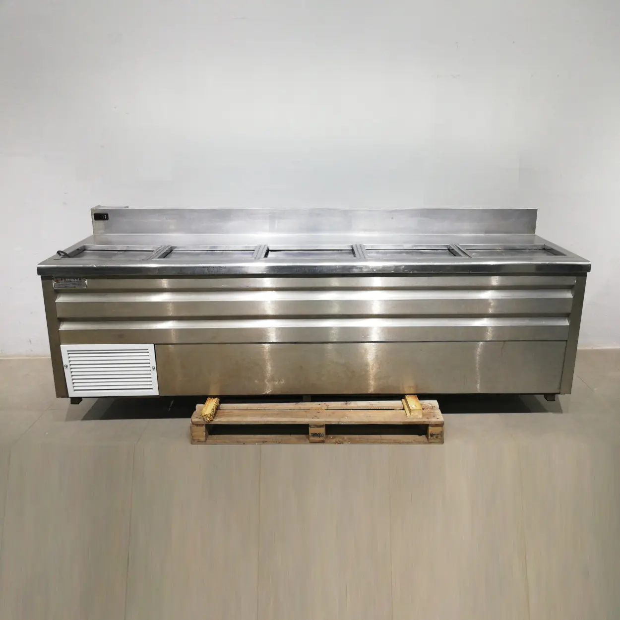 Botellero FRINOVO de 5 puertas 250cm de ocasión de segunda mano en venta en cabauoportunitats.com