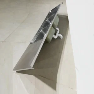 Pica d'acer inoxidable per a paret de 181x51cm de segona mà en bon estat en venda a cabauoportunitats.com