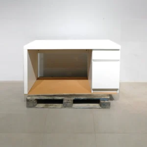 Escritorio económico de color blanco con 3 cajones de segunda mano en venta en cabauoportunitats.com