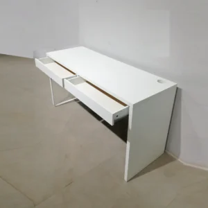 Escritorio blanco con dos cajones 142x50x75cm de segunda mano