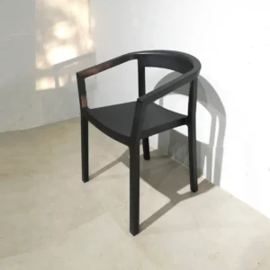 Lot de 3 cadires apilables per a terrassa, jardí... de color negre en bon estat en venda a cabauoportunitats.com