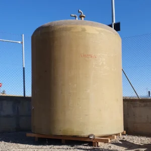 Depósito de fibra de 9.500 litros de segunda mano en venta en cabauoportunitats.com