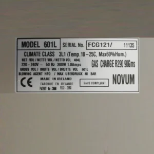 Nevera expositora NOVUM 601L de segunda mano en venta en cabauoportunitats.com