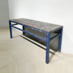 Banc de treball de 201cm de segona mà fet de xapa d'acer en venda a cabauoportunitats.com