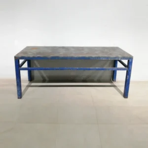 Banc de treball de 201cm de segona mà fet de xapa d'acer en venda a cabauoportunitats.com