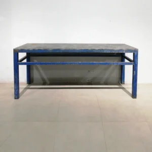 Banc de treball de 201cm de segona mà fet de xapa d'acer en venda a cabauoportunitats.com