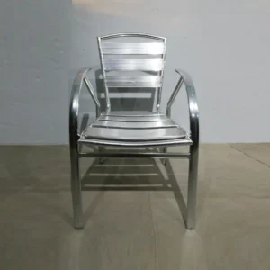 Sillas de aluminio apilables 55x50x81cm de ocasión en venta en cabauoportunitats.com