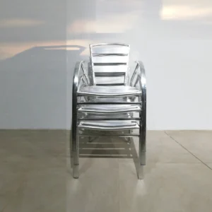 Sillas de aluminio apilables 55x50x81cm de ocasión en venta en cabauoportunitats.com