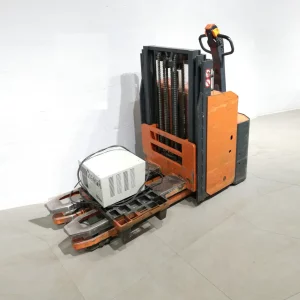 Elevador MIC GD200 S 205 DT de càrrega màxima 900kg. de segona mà en bon estat en venda a cabauoportunitats.com