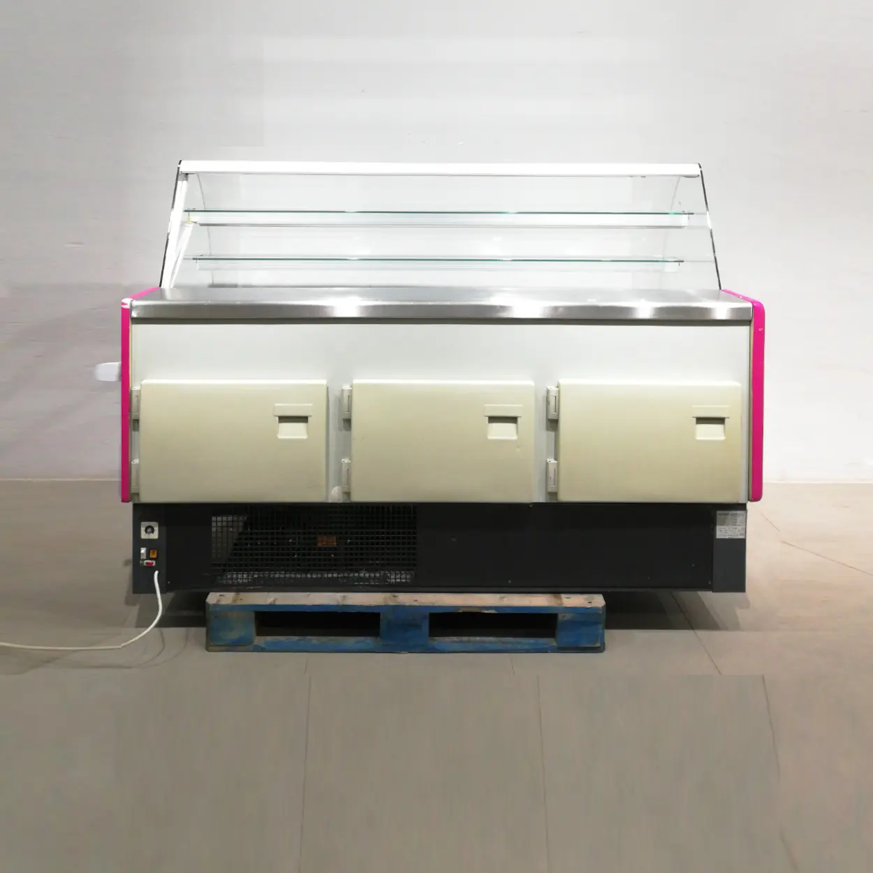 Vitrina expositora KOXKA V-20CA 196 cm de segona mà per a botiga en venda a cabauoportunitats.com