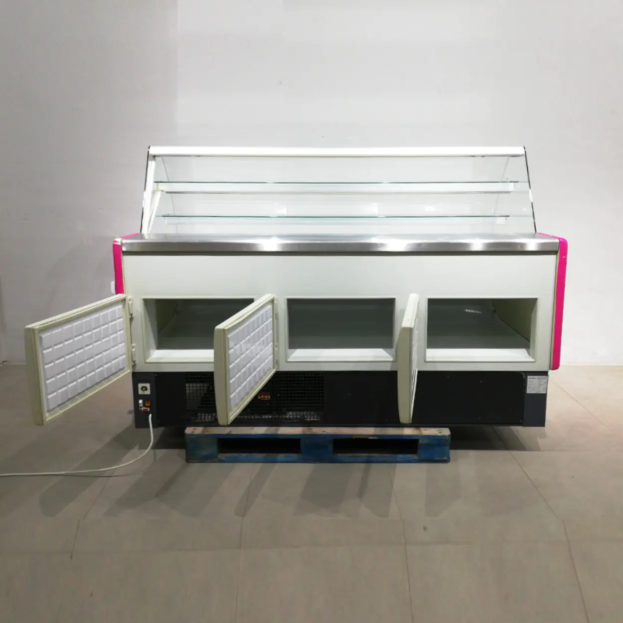 Vitrina expositora KOXKA V-20CA 196 cm de segona mà per a botiga en venda a cabauoportunitats.com