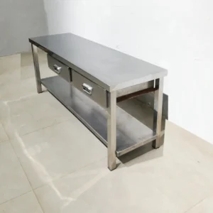 Mesa baja de acero inoxidable 150 cm de segunda mano para freidoras, fogones... en venta en cabauoportunitats.com