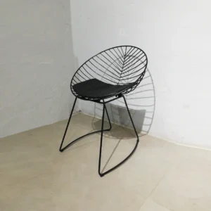 Lote de 3 sillas para terraza, jardรญn... de color negro nuevas en venta en cabauoportunitats.com