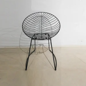 Lote de 3 sillas para terraza, jardรญn... de color negro nuevas en venta en cabauoportunitats.com