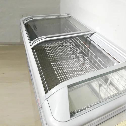 Congelador expositor de 180cm amb tancaments de vidre de segona mà en venda a cabauoportunitats.com