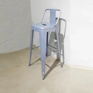 Tamborets metàl·lics gris amb esquena tipus TOLIX de 42x42x92cm nous en venda a cabauoportunitats.com