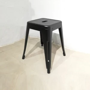 Taburete tipo TOLIX de color negro 30x03x45cm nuevo en venta en cabauoportunitats.com
