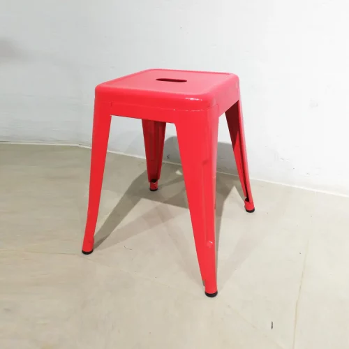 Taburete metálico TOLIX rojo (30x30x45cm) nuevo en venta en cabauoportunitats.com