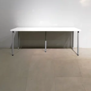 Mesa de melamina de 240x80x76cm en venta en cabauoportunitats.com Balaguer - Lleida - Cataluña