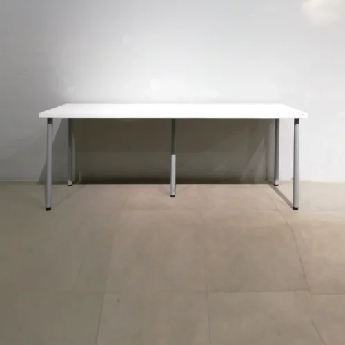 Mesa de melamina de 240x80x76cm en venta en cabauoportunitats.com Balaguer - Lleida - Cataluña