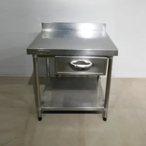 Mesa de acero inoxidable EURAST 80x60x97cm de segunda mano en buen estado en venta en cabauoportunitats.com