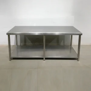 Mesa de acero inoxidable de 200x70x83cm con estantería inferior de segunda mano