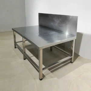 Mesa baja de acero inoxidable 140x80x55cm de segunda mano para freidoras, fogones... en venta en cabauoportunitats.com