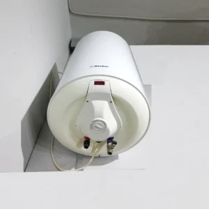 Calentador eléctrico de agua NECKAR 80 litros de segunda mano