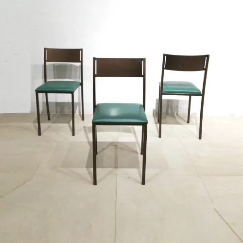 Silla metálica de color marron (36x38x81cm) de segunda mano en venta en cabauoportunitats.com