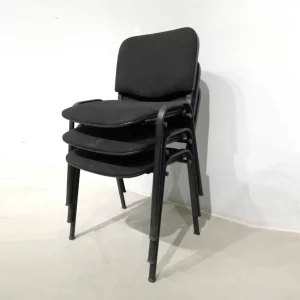 Cadira d'oficina negra de segona mà per a oficina, despatx... en venda a cabauoportunitats.com