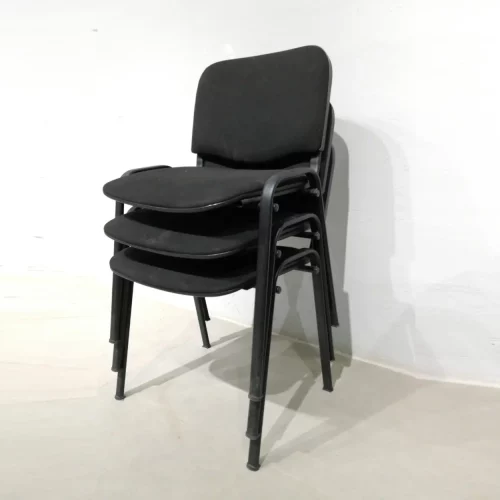 Cadira d'oficina negra de segona mà per a oficina, despatx... en venda a cabauoportunitats.com