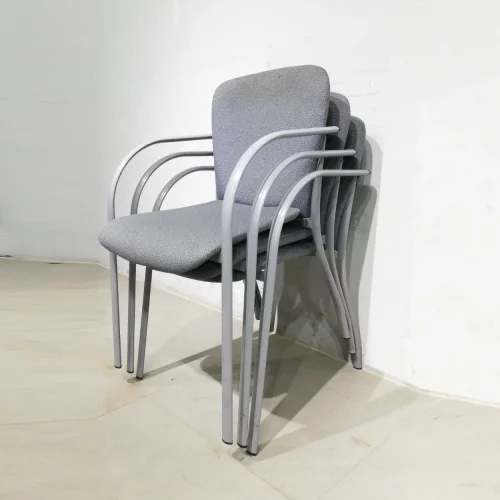Silla de oficina gris de segunda mano para oficina, despacho... en venta en cabauoportunitats.com