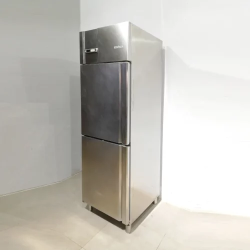Armari fred d'hostaleria INFRICO de 590l de capacitat en bon estat en venda a cabauoportunitats.com