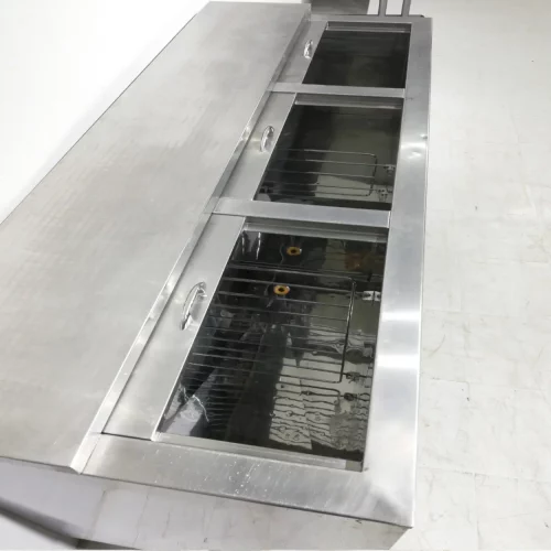 Nevera barra de 3 portes d'acer inoxidable (150x60x91cm) en bon estat en venda a cabauoportunitats.com
